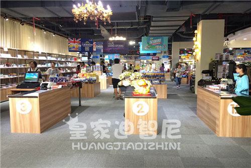 動漫玩具店的經營管理細節