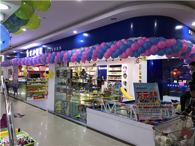 到玩具加盟店體驗木制玩具，了解木制玩具知識？